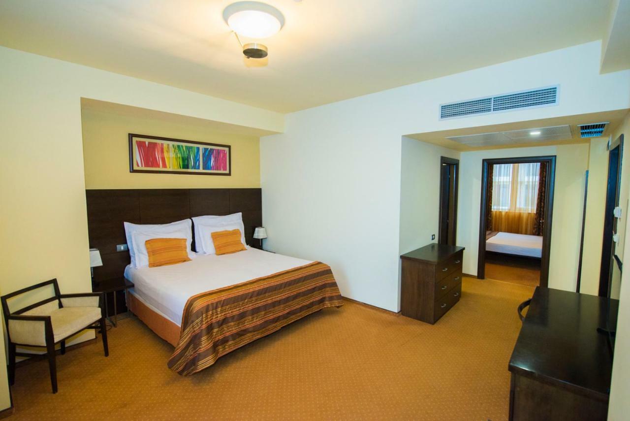 Imago Boutique Hotel Mamaia Ngoại thất bức ảnh