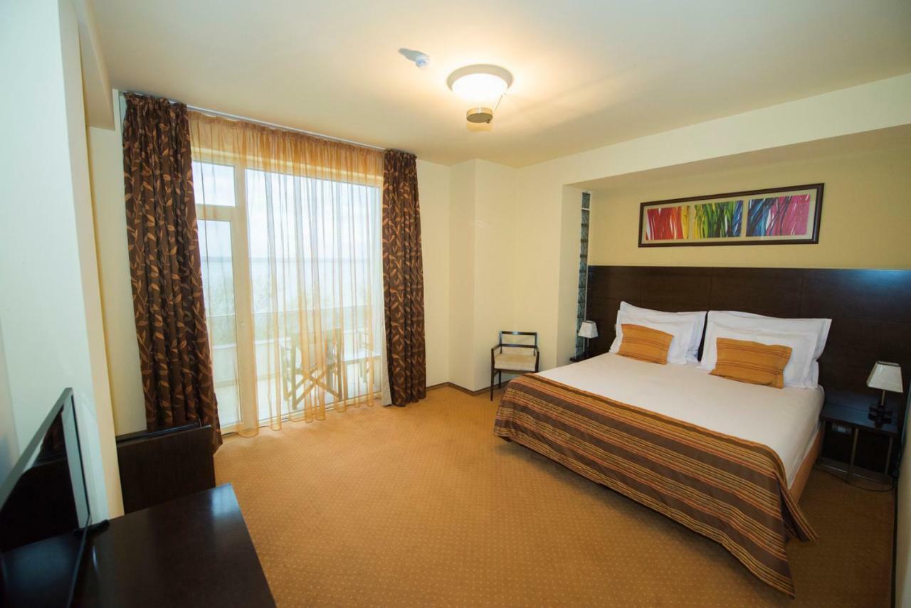 Imago Boutique Hotel Mamaia Ngoại thất bức ảnh